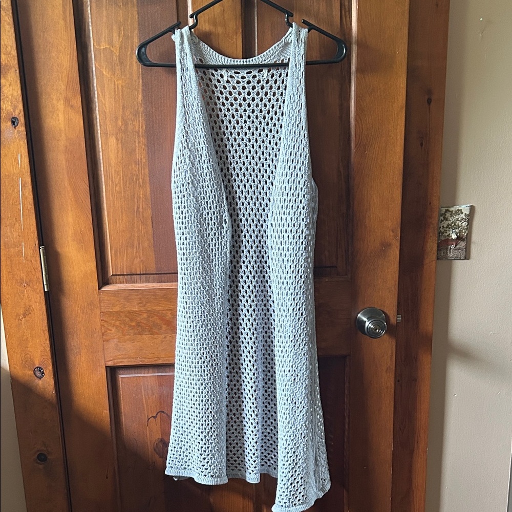 Gray Knit Sleeveless cardigan
